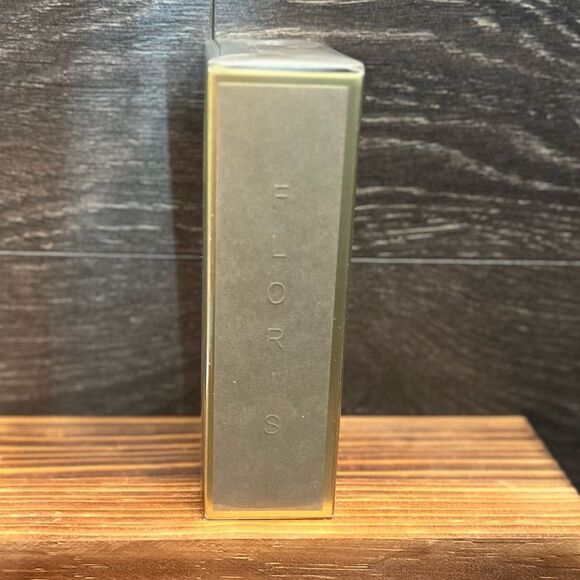 Floris London Violet Concentrated Mouthwash in 100 ml/3.4 fl oz. NIB! - Picture 8 of 8